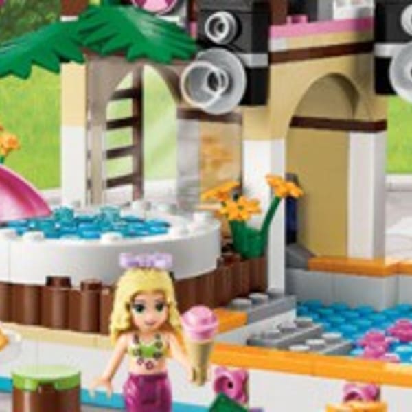 LEGO FRIEND AT THE WATERPARK שחק Lego Friend At The Waterpark ב Poki