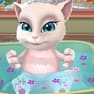 Talking Angela Prend un Bain